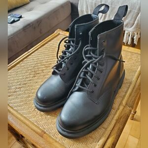 DR MARTENS MONO 1460 BLACK SIZE 9